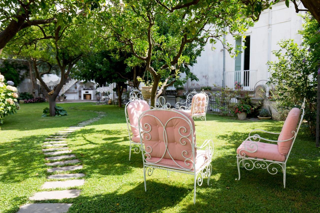 Palazzo Cacace Relais Hotel Meta Bagian luar foto