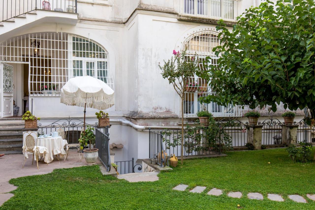 Palazzo Cacace Relais Hotel Meta Bagian luar foto